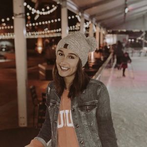 Meet your Posher, Olivia